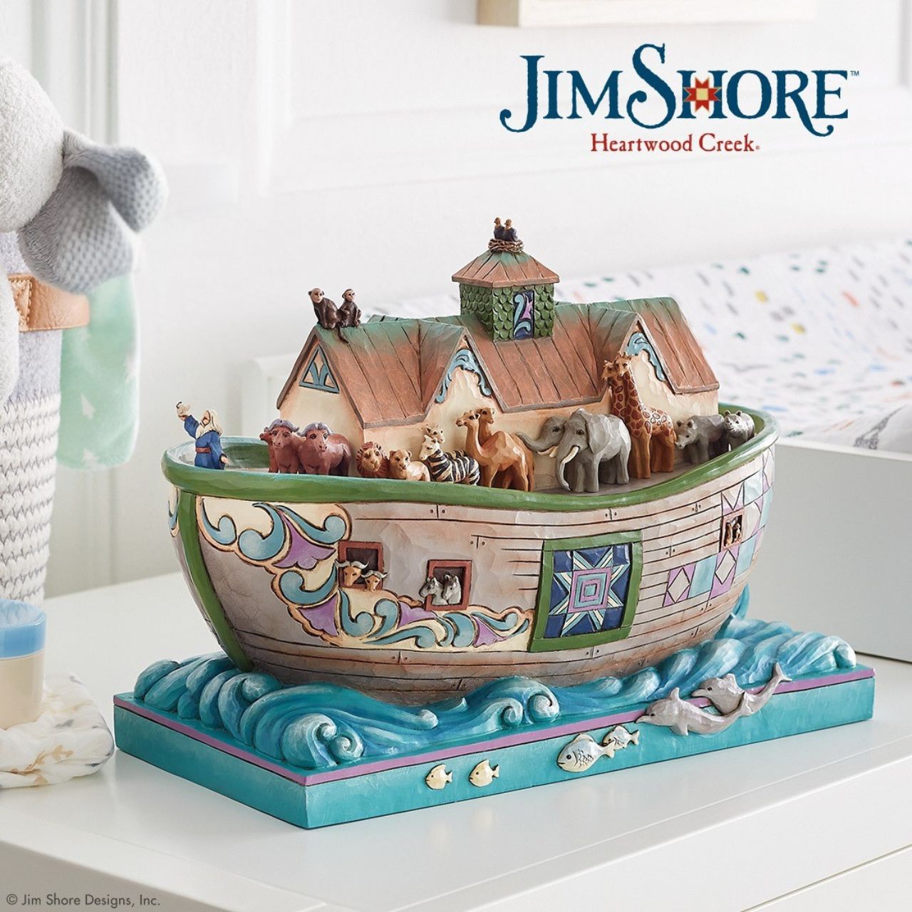 This impressive hand-painted and intricately sculpted design by Jim Shore honours the beloved Bible story of Noah and his ark. With a pair of each breed of animal, Noah and his family set sail on a faithful journey as the nations of the Earth are flooded.