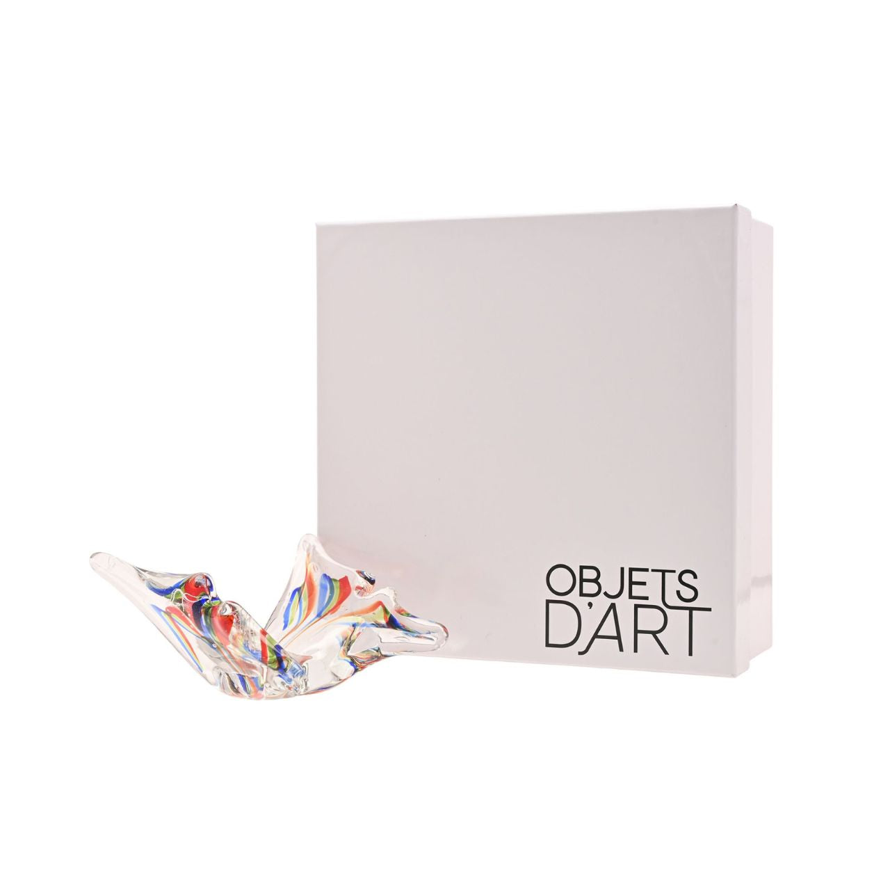 This Objets d'art Glass Figurine - Butterfly showcases the delicate beauty of nature, expertly crafted.