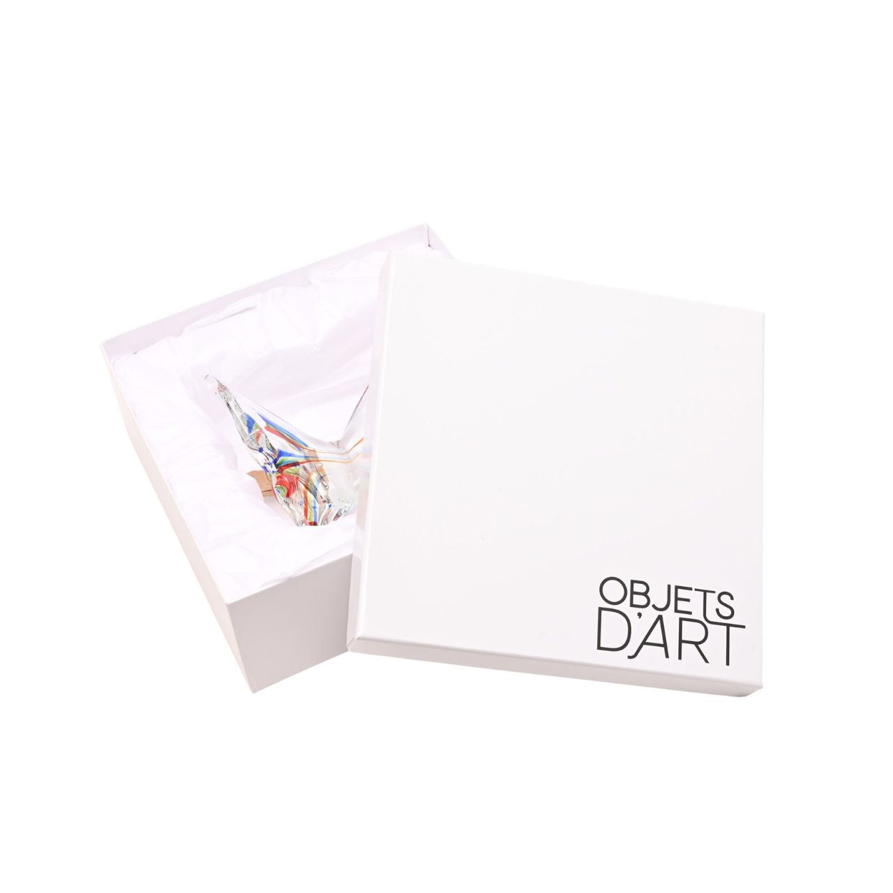 This Objets d'art Glass Figurine - Butterfly showcases the delicate beauty of nature, expertly crafted.