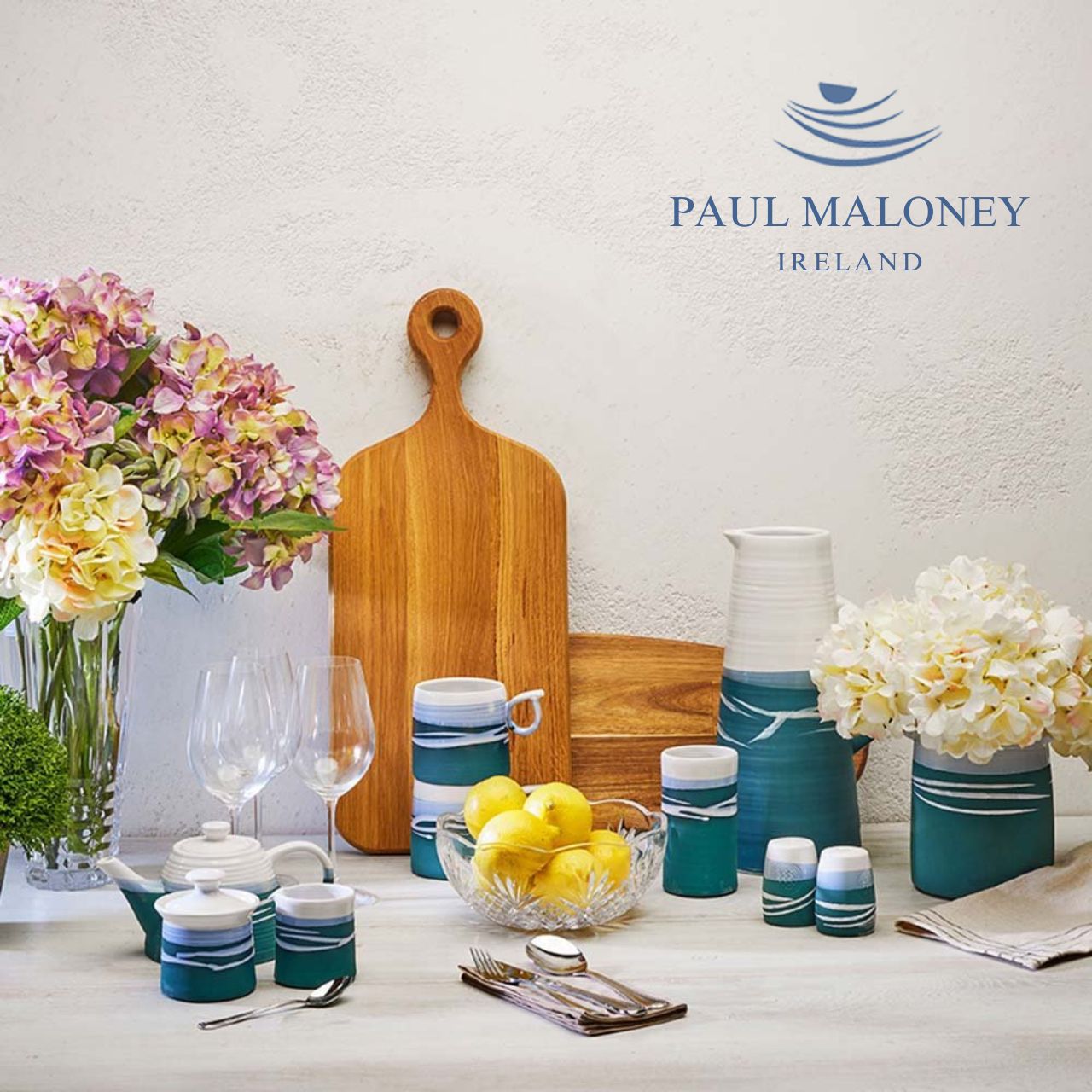 Discover the perfect blend of colour and Irish craftsmanship with the elegant Teal Salt Bowl by Paul Maloney Pottery. Each individual bowl boasts a teal base and is adorned with a delicate teal and white glaze, adding a touch of sophistication to any home décor.