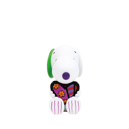 Small in Size but big in design, this Snoopy holds a Britto heart and is a vision of joy and happiness.