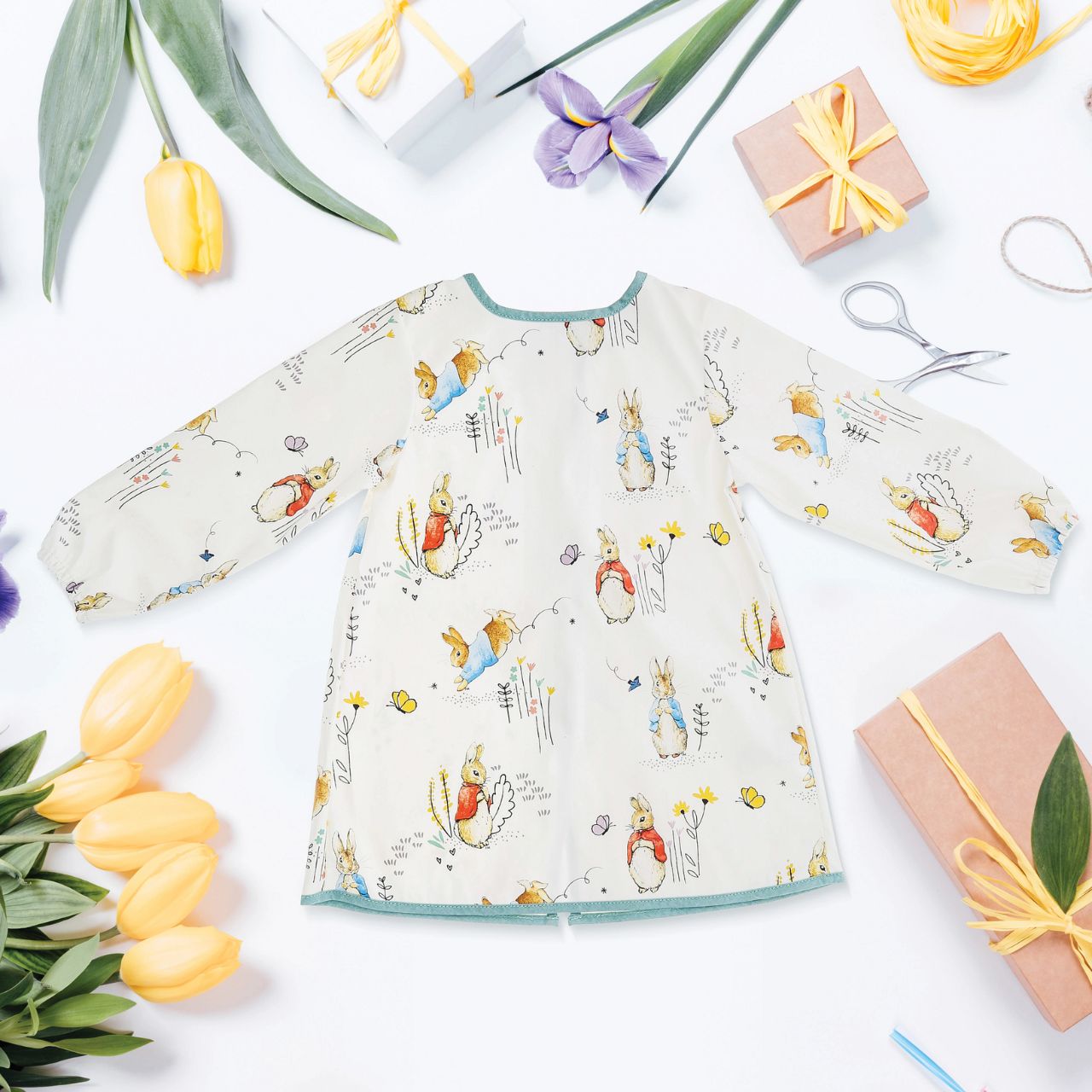 Simply paw-fect for sticky little fingers come mealtime, grubby paws after playing in the garden or slips and spillages during arts and craft time, this very versatile piece is sure to be a hit with parents and care-givers of little ones.