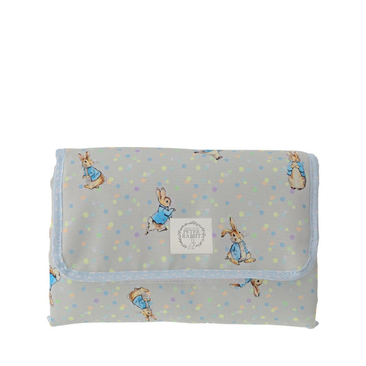 This fold out Peter Rabbit changing mat is both adorable, practical and essential for quick trips out with your baby. The changing mat has been designed to take you seconds to unwrap and use when you are on the go, helping to spend more time on the things you love doing with your baby. 