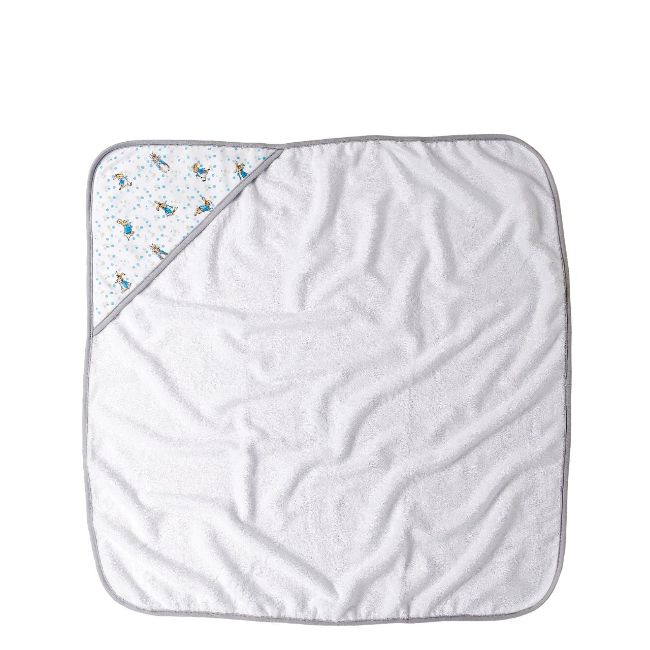 The most adorable hooded Peter Rabbit Towel that you ever did see. This Hooded bath Towel and is for keeping your little one wrapped up warm and snug after bath-time. Made from an ultra-soft and cosy bamboo cotton, terry fabric (70% cotton and 30% bamboo) and Peter Rabbit artworks on the hood. 