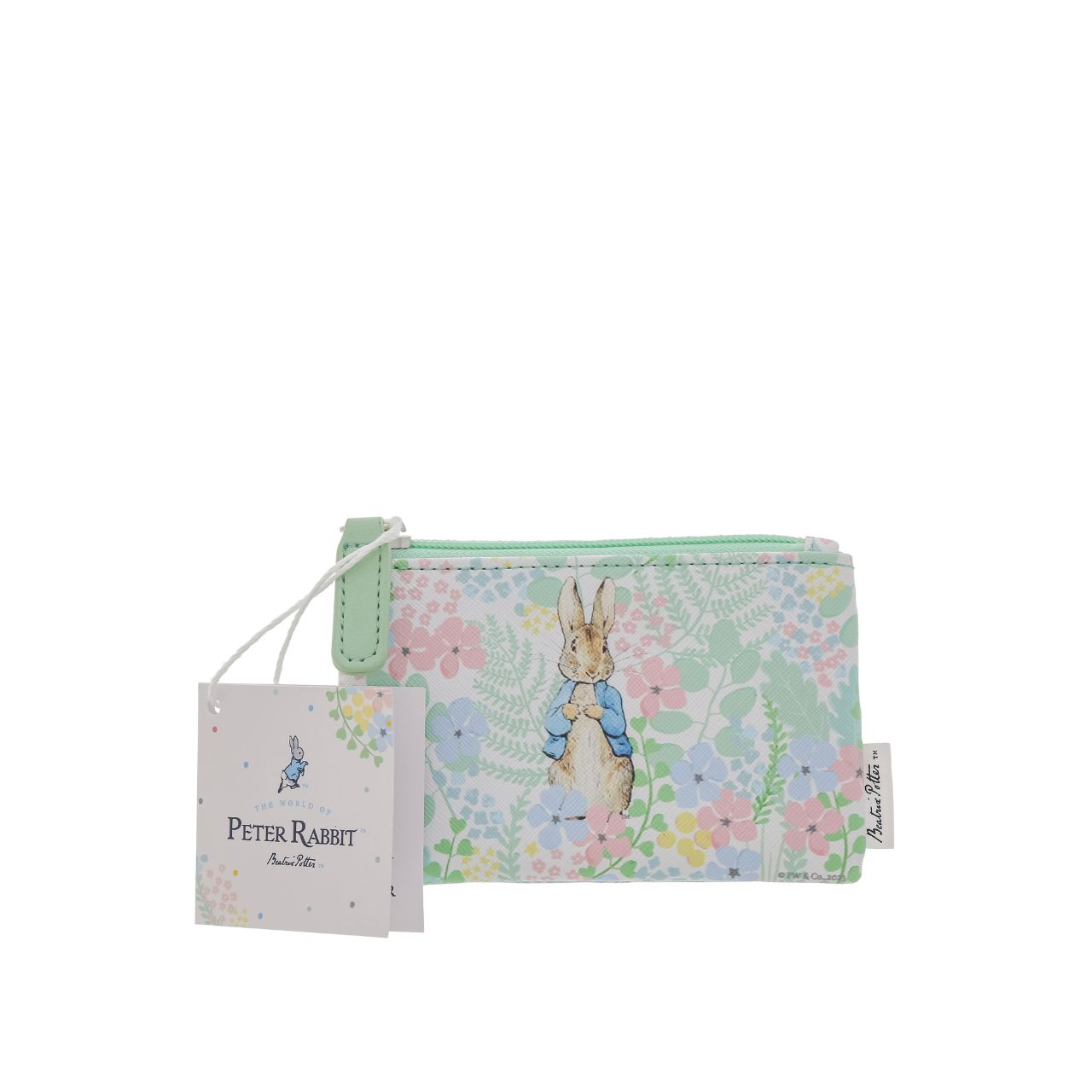 The English Garden collection combines high-quality practical products with Beatrix Potter's timeless characters. Designed in the UK, the range takes inspiration from the original Beatrix Potter illustrations to create beautifully stylish home d?cor and accessories.