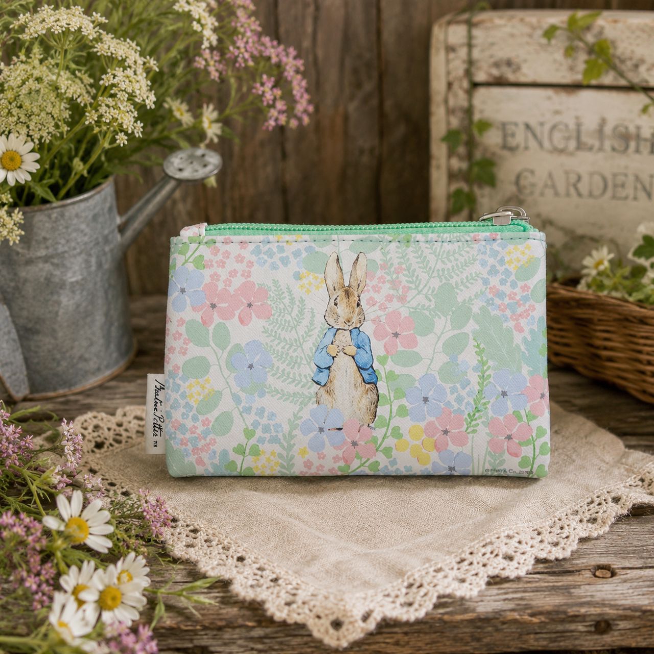 The English Garden collection combines high-quality practical products with Beatrix Potter's timeless characters.