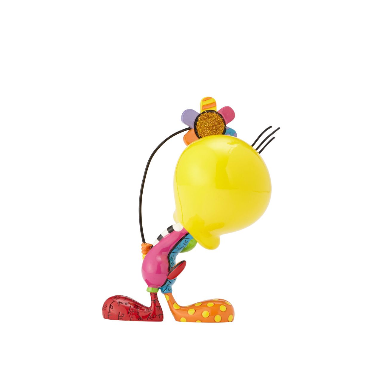 Tweety Pie looks adorable holding a flower with big eyes and innocent pose. With his cute expression and holding a large flower, Tweety With Flower Figurine is looking adorable and makes for an excellent addition to any room and makes for an excellent centrepiece.
