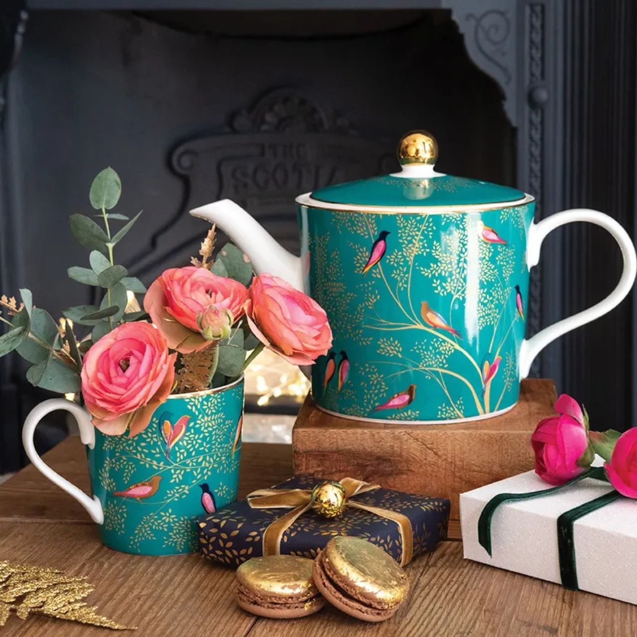 Tea is better from a teapot, and with 22ct gold details it's a feast for the eyes too
