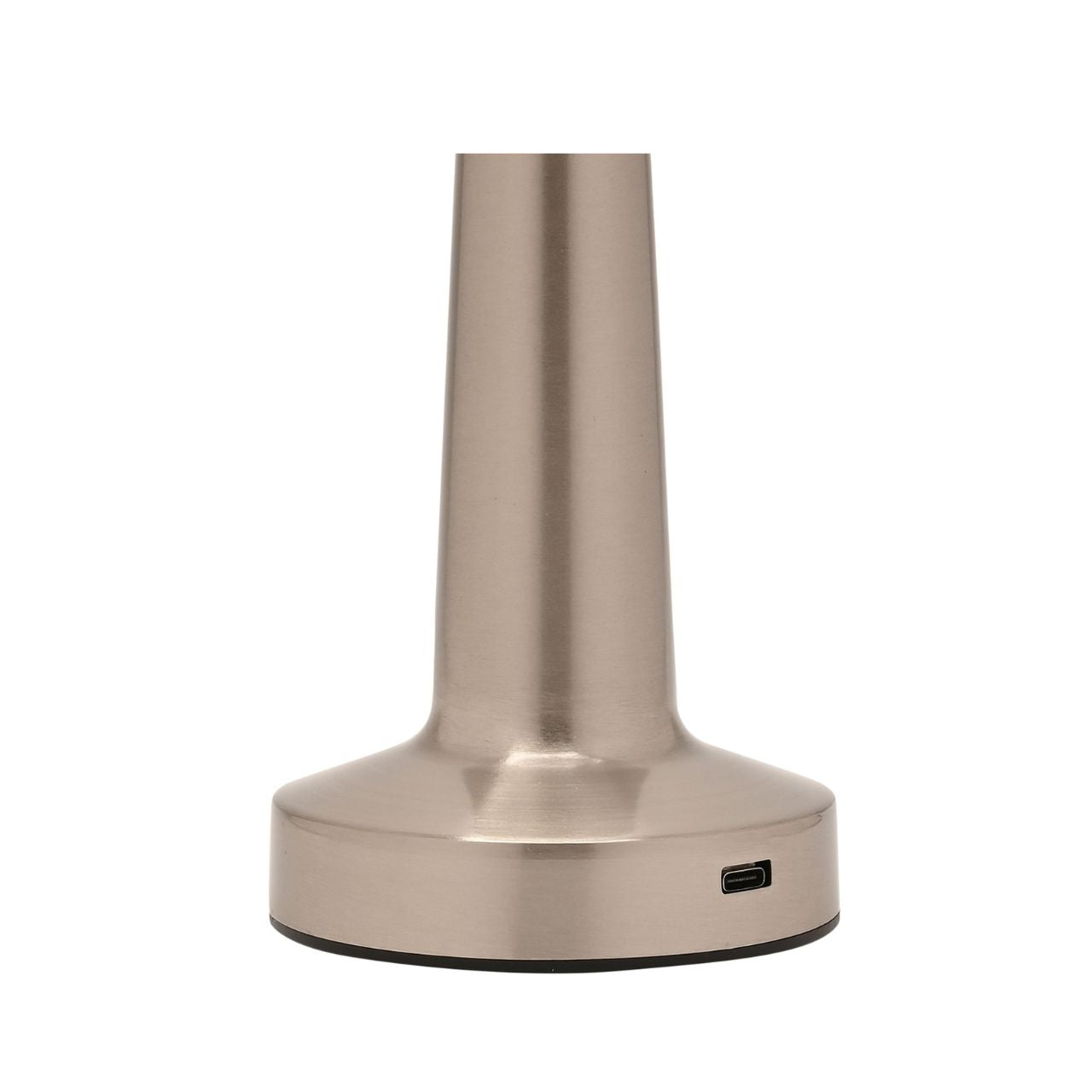 The lamp is adorned with a stunning silver colour, exuding a timeless appeal that seamlessly fits into a variety of interior aesthetics.