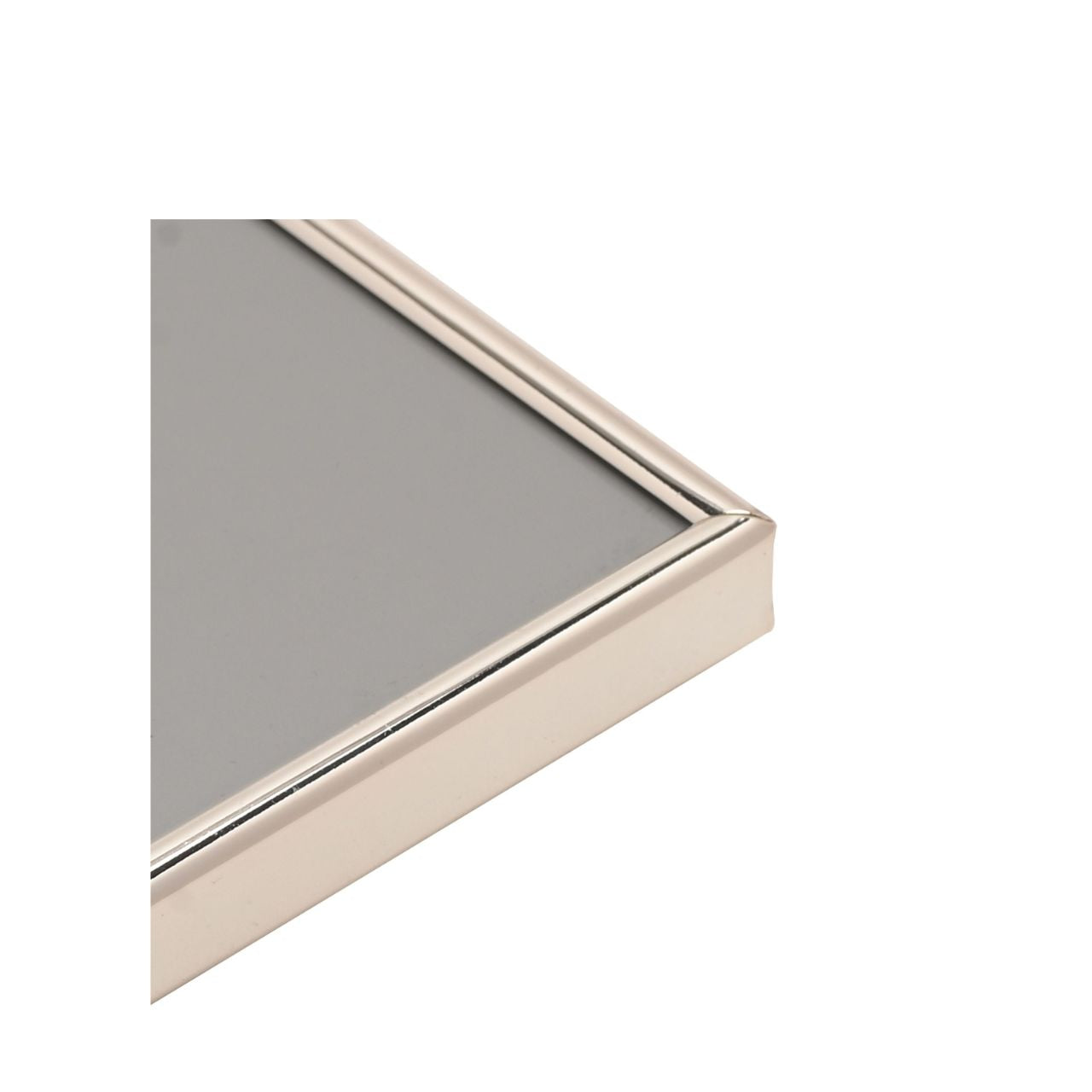 A beautifully simple silver plated photo frame from IMPRESSIONS by Juliana. Featuring a luxury black velveteen standing strut.