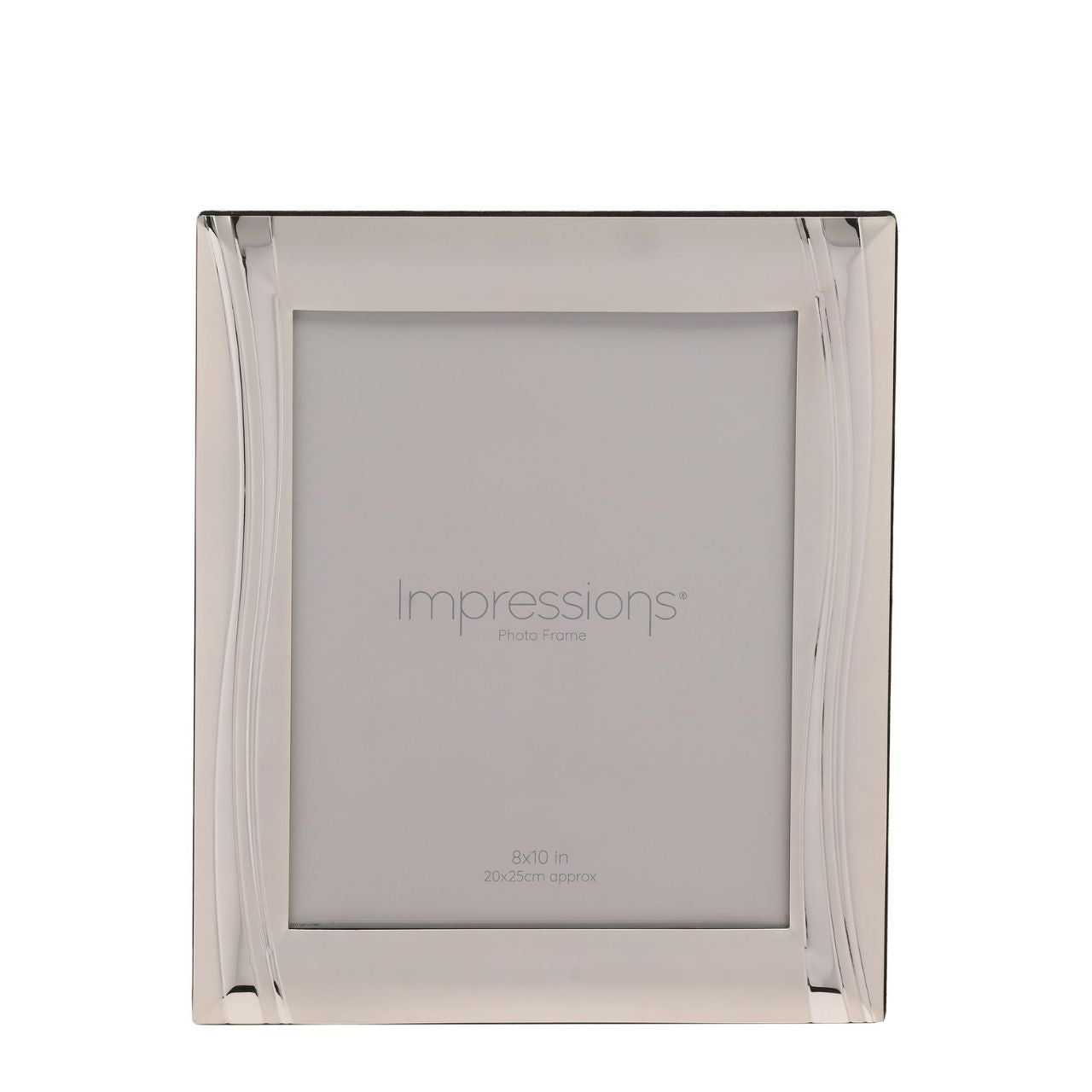 Add a personal touch to any space with this beautiful photo frame.  With a stunning shiny wave design, this looks striking in a modern home.
