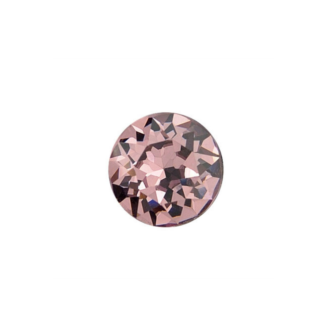 A June birthday is symbolised by a light amethyst stone on this pendant. Signifying courage and empowerment, wearing light amethyst is linked with boosted confidence and is often used as a guard against fear and uncertainty.