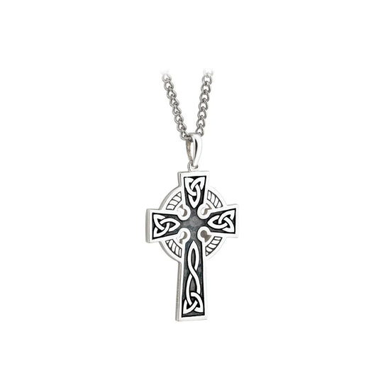 This double-sided Celtic cross pendant is crafted from sterling silver and oxidised to give the necklace an aged look. The colour of the oxidised part of the necklace may vary, resulting in slight differences between the pendant shown and the one you'll receive.