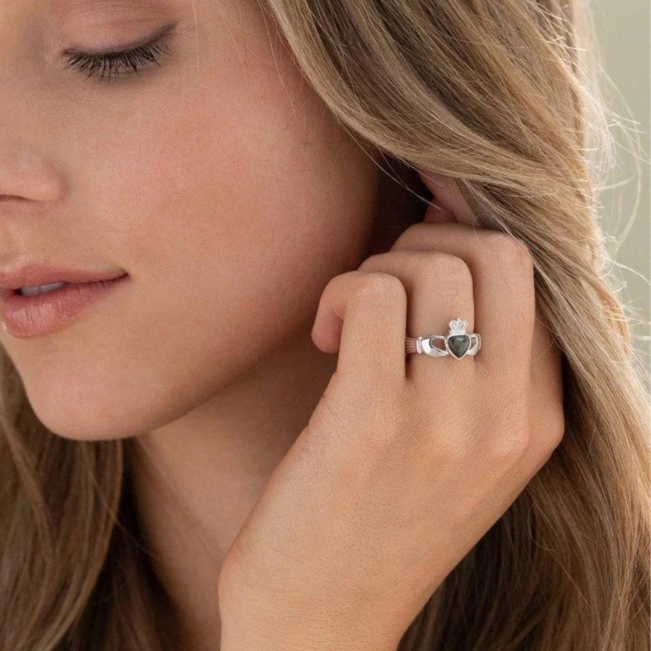 The Claddagh in this ring tells a tale of eternal devotion, with its symbols representing love, loyalty and friendship. Upon the weave band of this sterling silver Claddagh ring sits a heart made of Connemara marble, known as “Ireland’s gemstone”, that dates back over 900 million years.