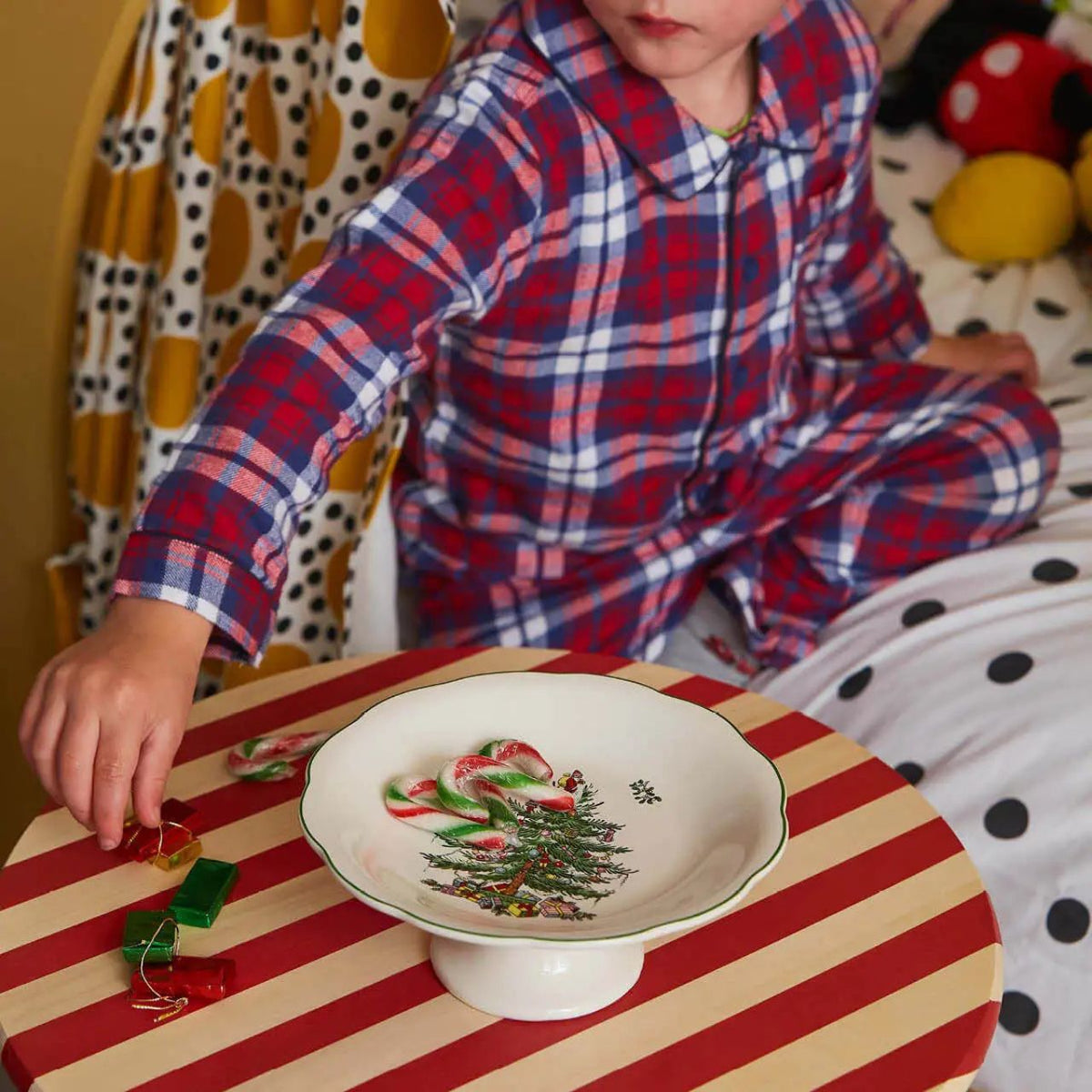 A Spode Christmas Tree candy dish that will delight at every Christmas gathering