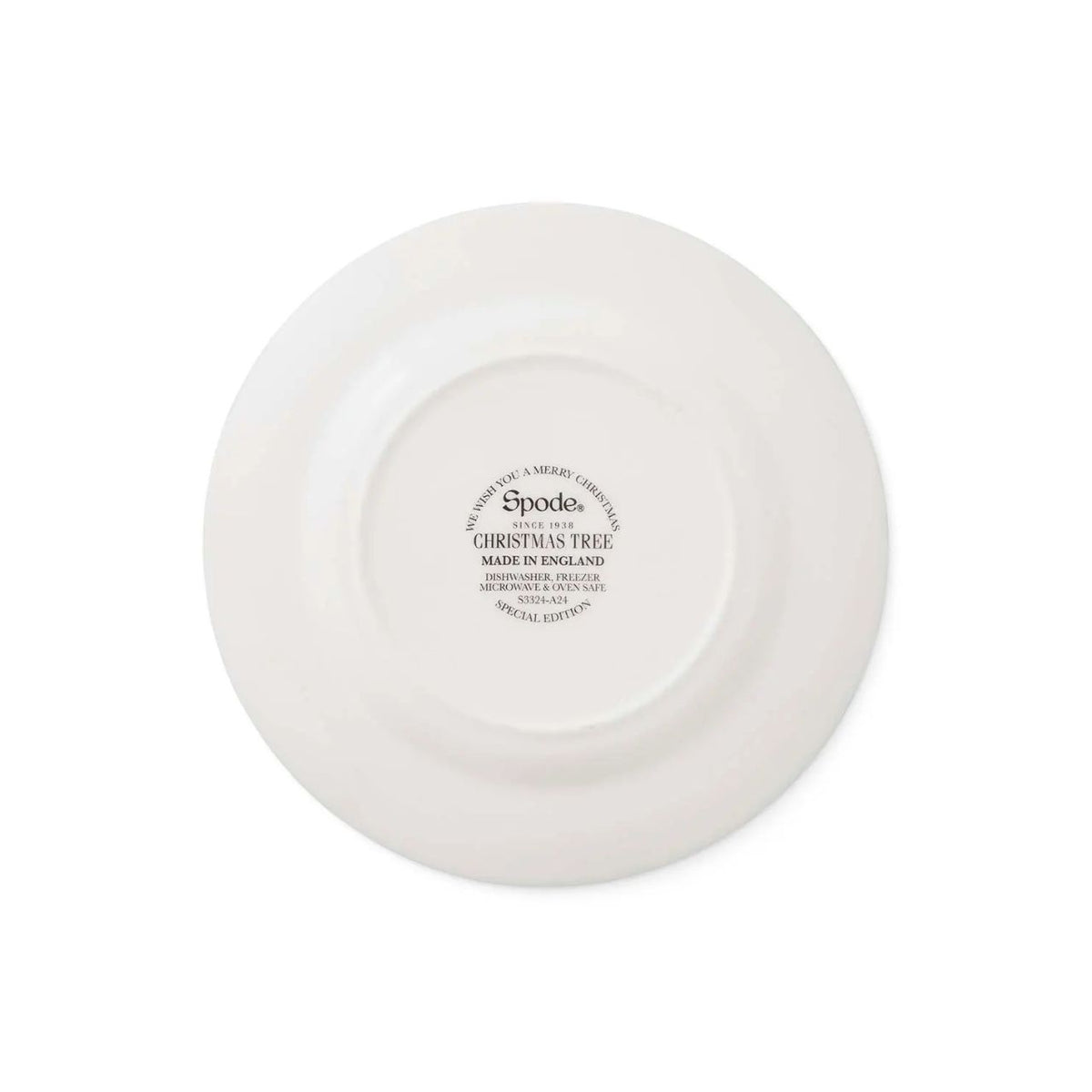Christmas comes but once a year, so make your family get-together extra memorable with these Spode Christmas Tree plates. Perfect for serving up those seasonal sides, or used as a small dinner plate, they feature the traditional Christmas tree design, loved around the world since 1938 with a festive green trim around the outside.