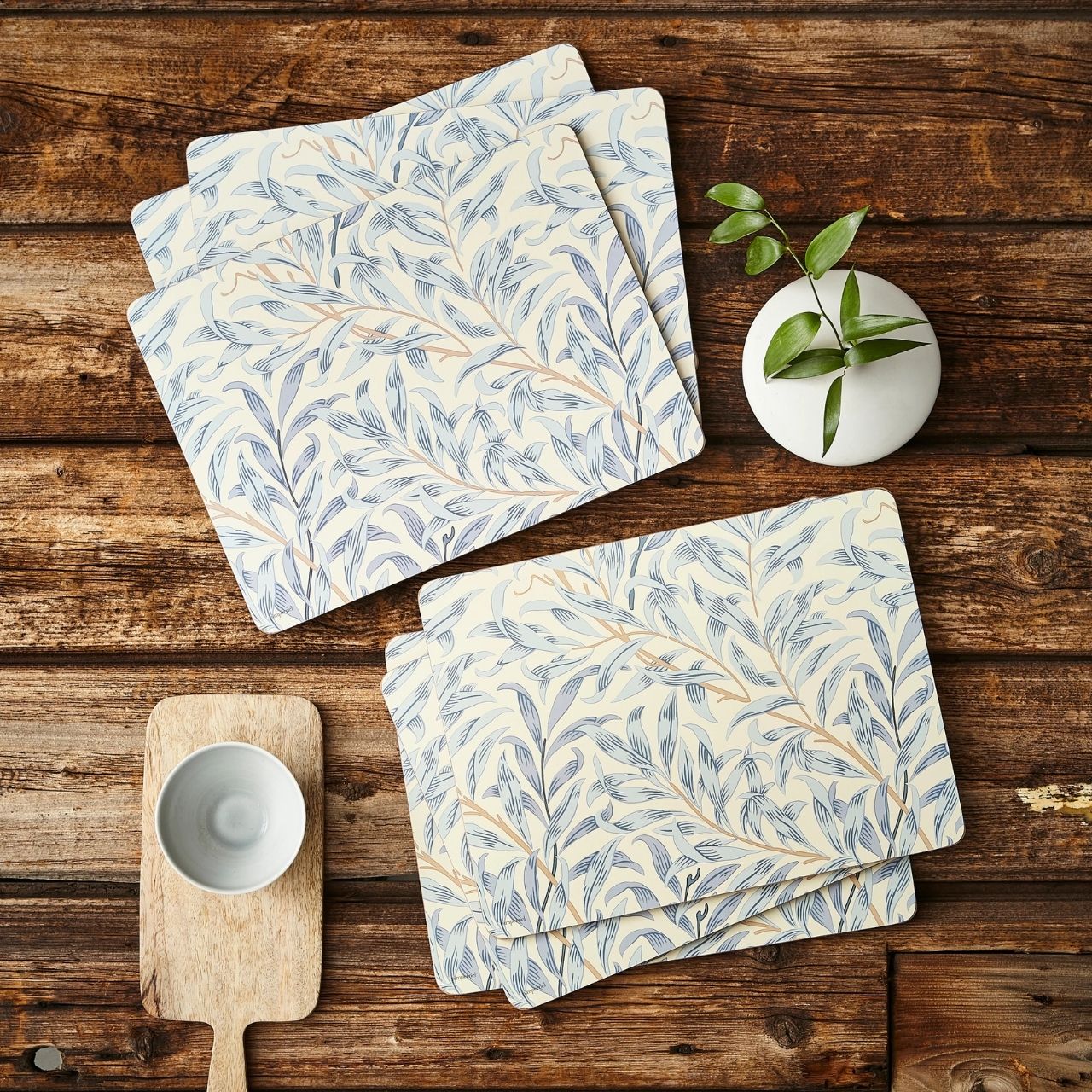 Quality placemats featuring the Willow Bough design from Morris &amp; Co