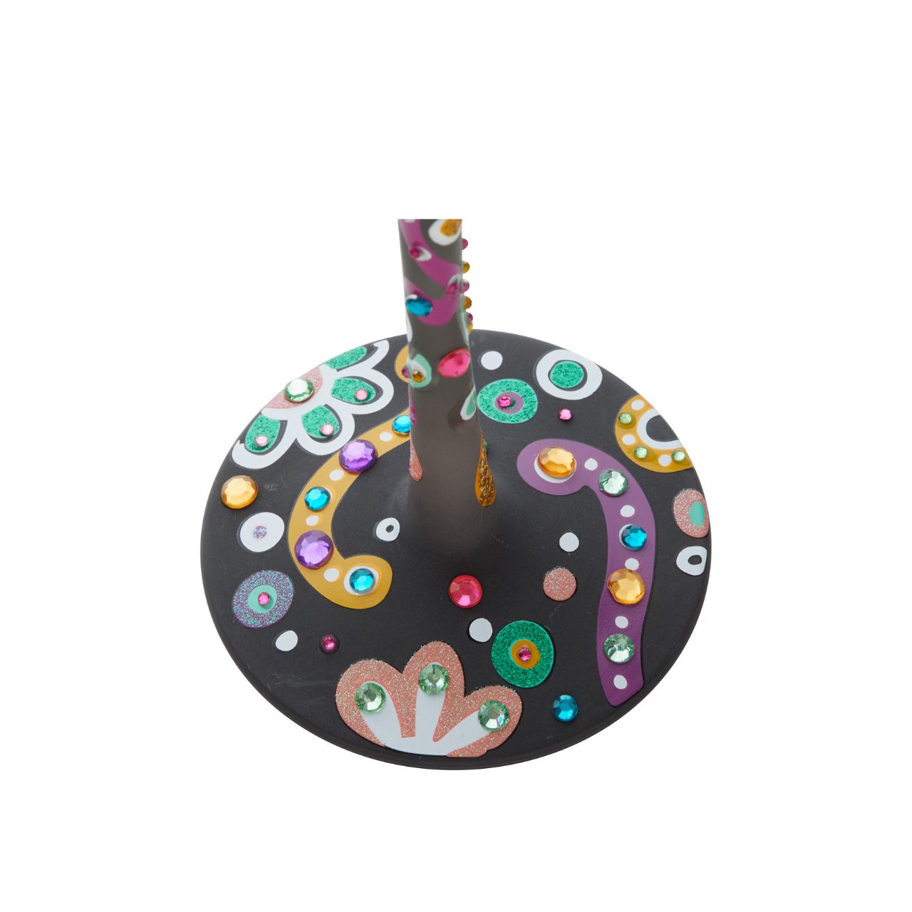 The Sugar Skull is used as a symbol of celebration to honour the lost. Toast to those gone with this spooktacular superbling wine glass. Guaranteed to fill your Halloween night's festivities with just the right combination of spellbinding and spooky. Hand wash only. Securely packaged in a beautiful, decorative gift box.