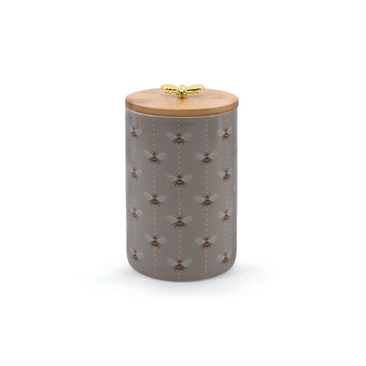 The Tipperary Bee Storage Jar Grey is a stylish and functional addition to any kitchen. Made by Tipperary, a trusted brand known for quality kitchenware, this storage jar features a charming bee design and is made from durable materials. Keep your pantry organized and add a touch of whimsy with this new 2024 release.