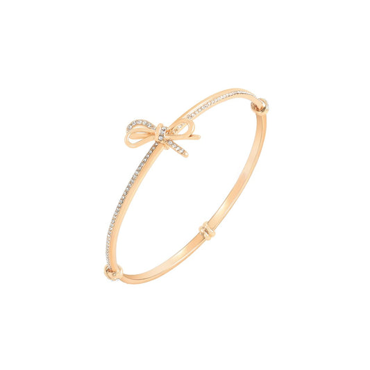 Delicate yet powerful, the bow has long been a symbol of love, unity and effortless sophistication. Our Bow Collection celebrates this timeless motif with exquisite craftmanship and refined beauty.