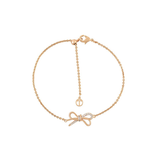 Effortless charm meets modern refinement — the Chain Bracelet Gold from Tipperary Crystal’s Bow Collection brings a subtle sparkle to every occasion.
