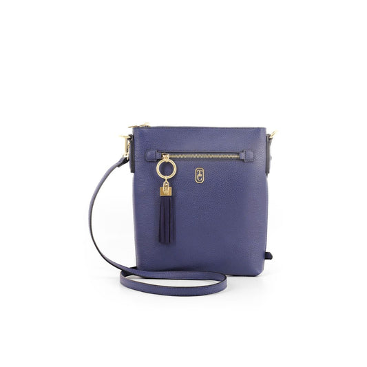 The versatile and trendy Chelsea can be worn as a cross body and also over the shoulder. The Chelsea has an adjustable strap and easily accessible outside pocket and secure front zip pocket. Metal hardware detail finish off this stylish bag in rose gold or yellow gold.
