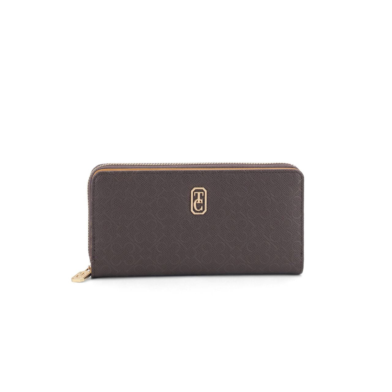 Tipperary Monogram Wallet in rich mocha leather brings timeless style to your everyday carry. With multiple card slots and a coin compartment, it combines practicality with elegant design.&nbsp;