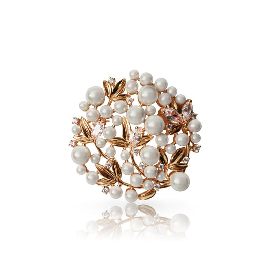The Tipperary Pearl Brooch is a must-have accessory for any fashion lover. The timeless design and high-quality craftsmanship make it a perfect addition to any outfit. The new 2024 collection adds a touch of modern elegance to this classic piece. Elevate your style with the Tipperary Pearl Brooch.