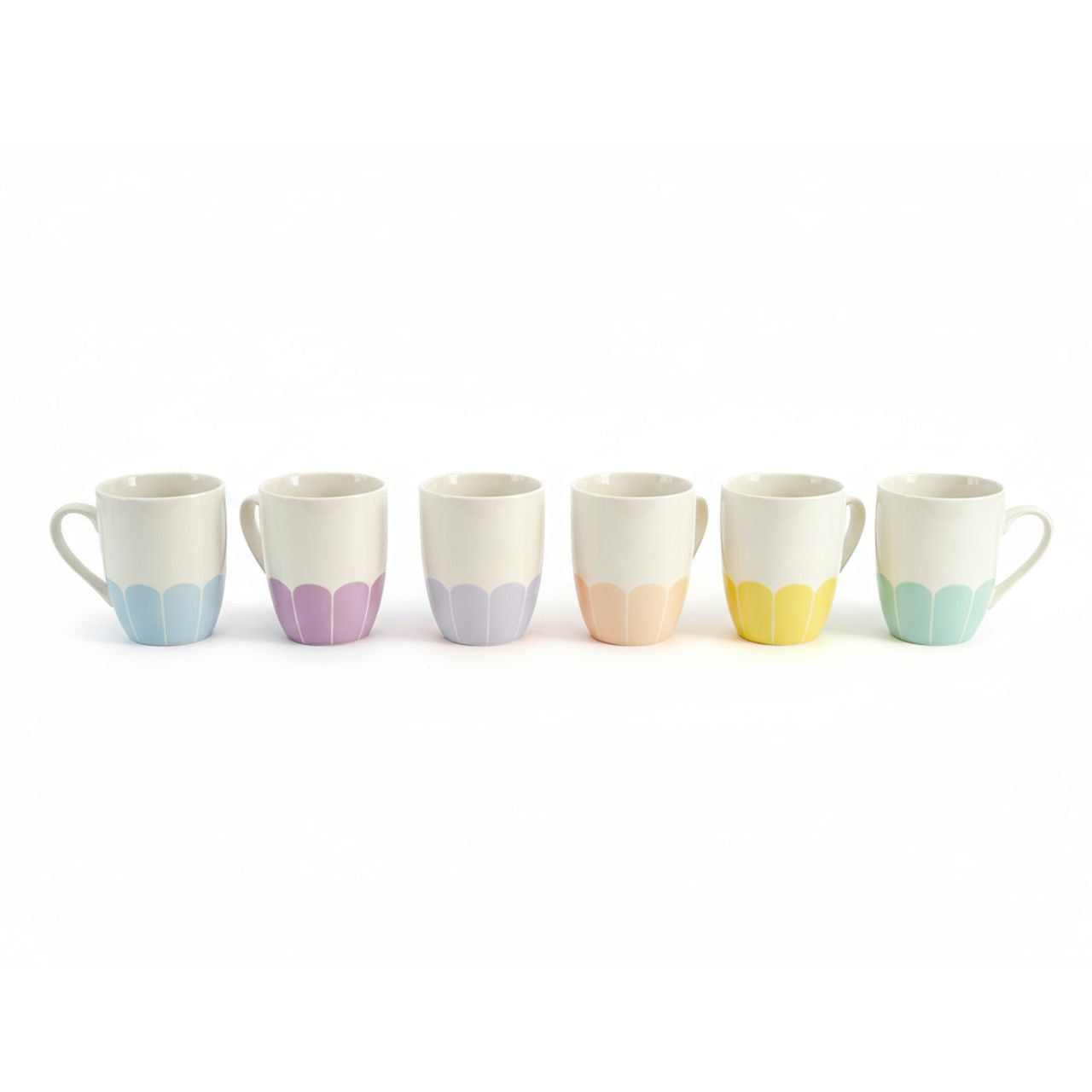 Elevate your daily ritual with this refined collection of six mugs from Tipperary's Petals range. Each piece showcases delicate floral artistry, bringing understated elegance to your table.