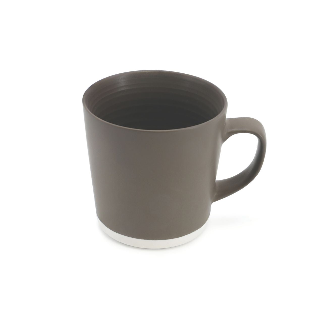 Discover the refined elegance of the Tipperary Pottery Mug Set, featuring six beautifully crafted mugs with a minimalist design and a gentle colour scheme. These high-quality pottery mugs, adorned with soft, muted tones, seamlessly blend into any décor, offering both beauty and durability.