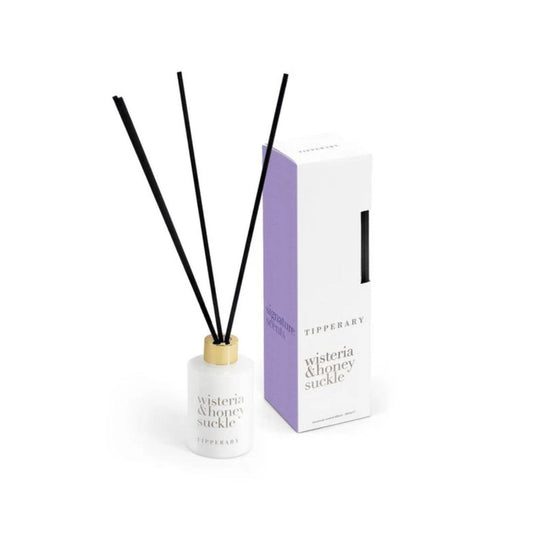 Bring the delicate floral charm of an Irish garden into your home with this Tipperary Signature Scents reed diffuser.