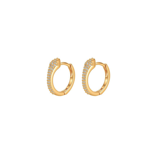 These gold mini huggie earrings are set with clear stones and finished with a small snake head at the top. They sit close to the ear, which makes them ideal for everyday wear. They secure with a hoop fastening.