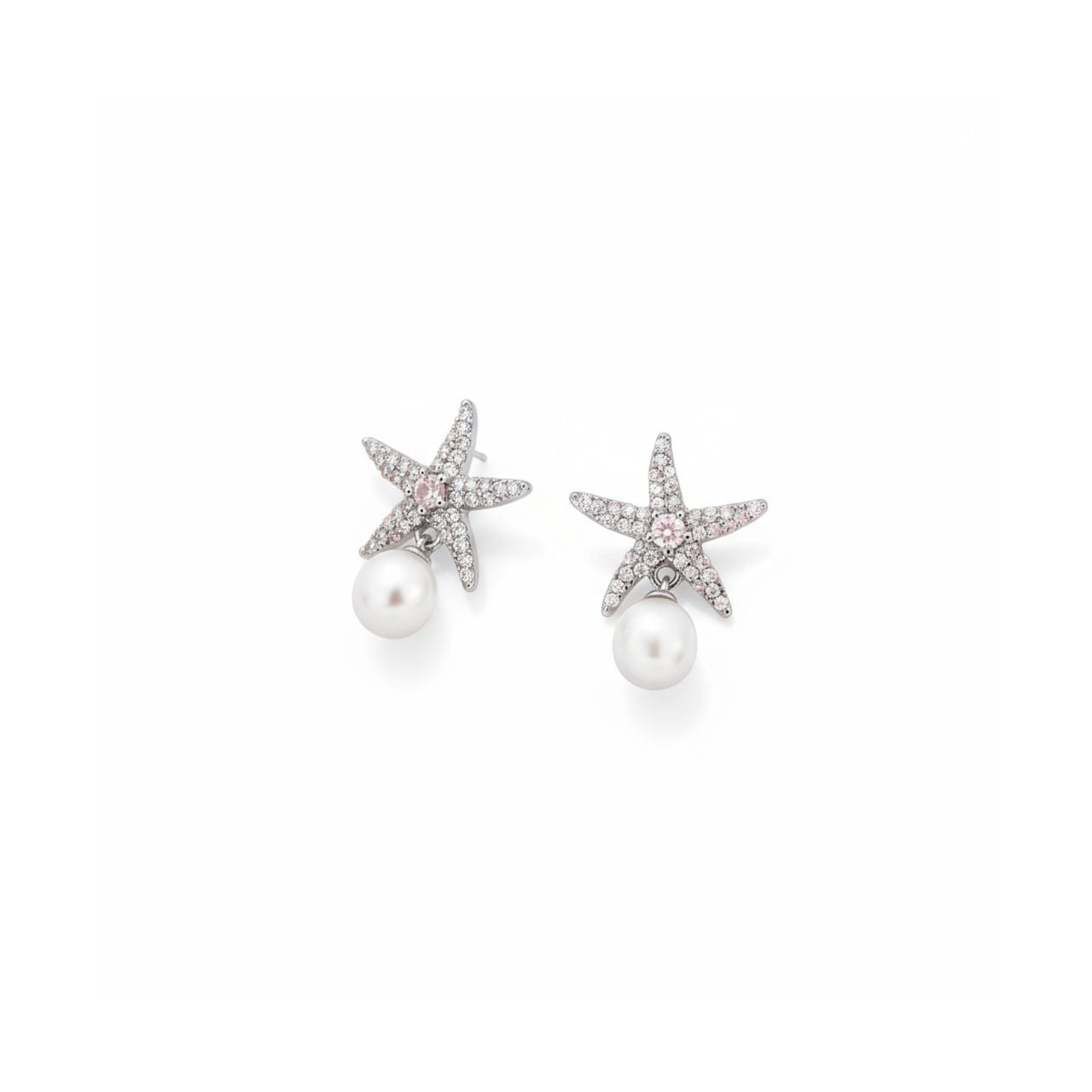 Combining classic ocean motifs with a touch of elegance, these stud earrings feature a beautifully sculpted starfish pavé-set with shimmering clear stones across its five arms.
