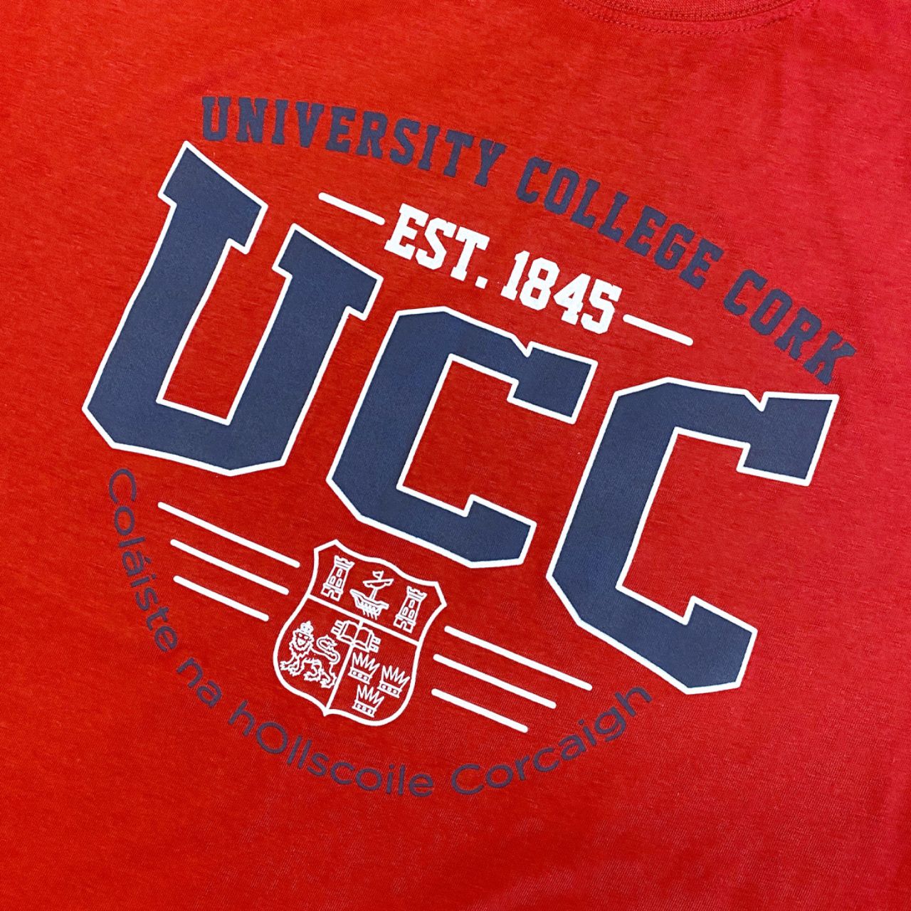 This t-shirt is from the official UCC collection. It offers a comfortable fit and displays a printed UCC crest, along with a woven UCC back neck label.