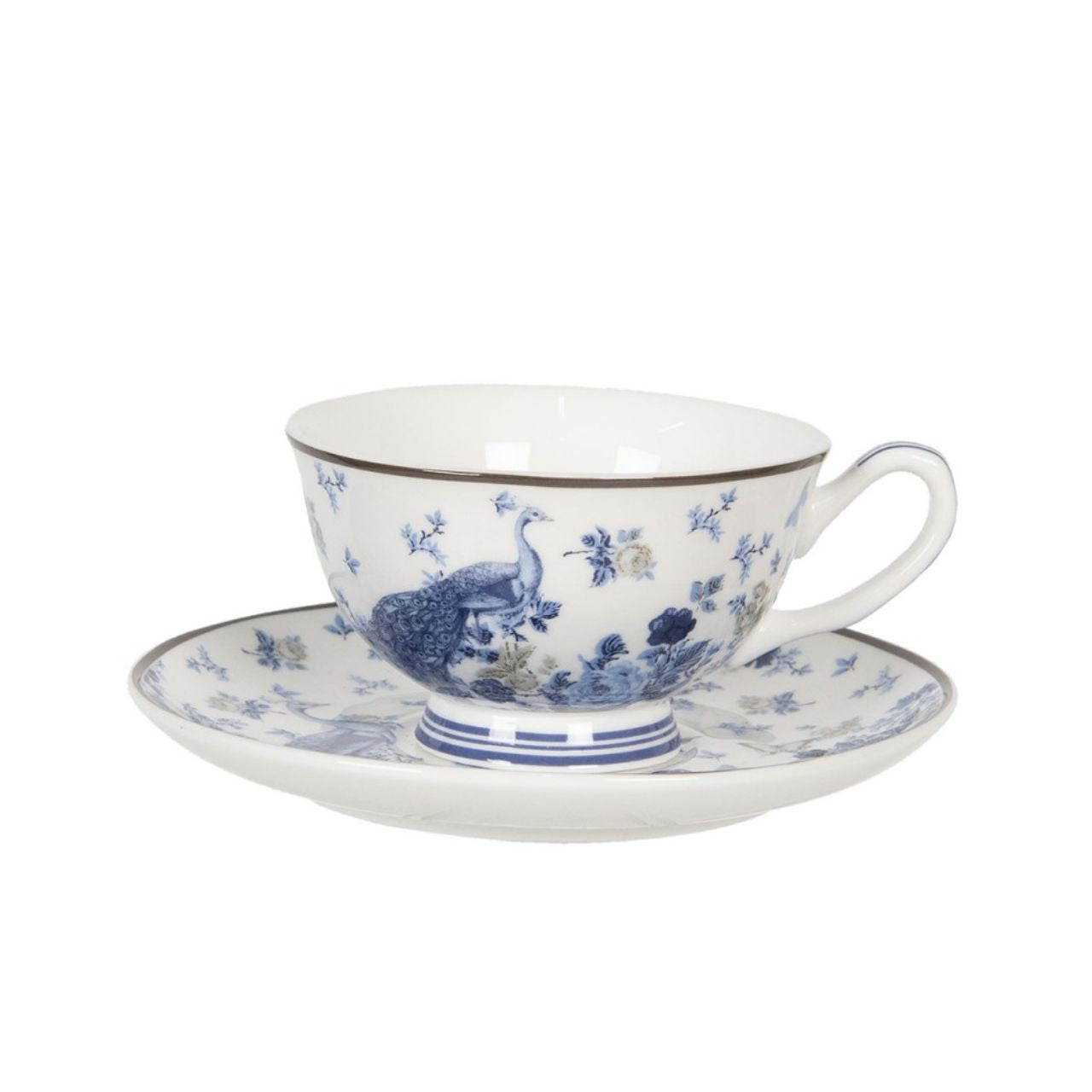 An elegant high-tea or simply a tea lover? Your tea will taste even better with our cups and saucers! Our cups come in the most unique designs; covered with antique, vintage, or cute prints. But we also have plain cups and saucers with a stylish design for those who don’t like prints that much. Great for a cup of cappuccino!