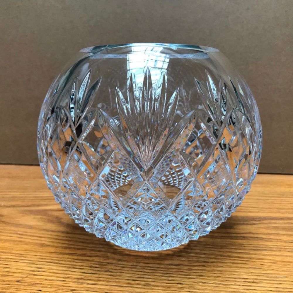 Sullivan Rose Bowl by Waterford  This Waterford Crystal Sullivan Rose Bowl is an exquisite accent to your decór  In celebration of Waterford's Artisan's Events, Waterford craftsmen dedicate themselves to the creation of one superbly crafted piece.