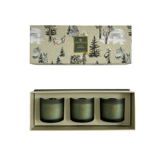 Experience the essence of winter with this elegant blend of mistletoe, crisp pine needles, and wild juniper berry. Perfect for creating a warm and inviting atmosphere during the festive season.