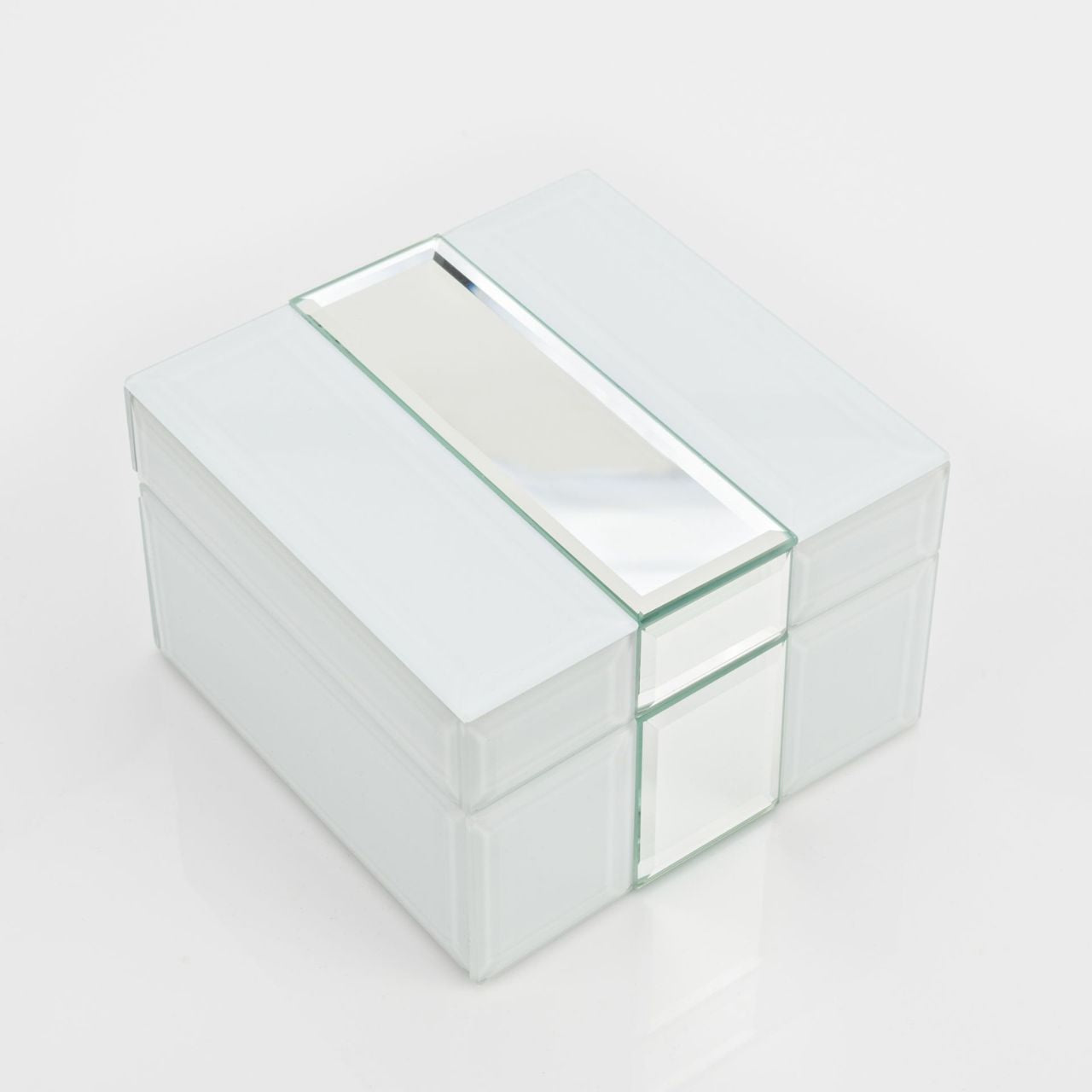 A gorgeous silver glass and shimmering crystal jewellery box. From HESTIA Luxe Living - contemporary class and style in homeware.