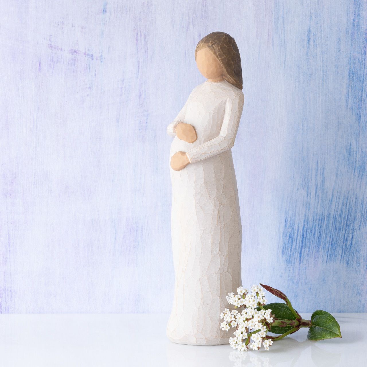 Willow Tree is an intimate line of figurative sculptures representing sentiments of love, closeness, healing, courage, hope...all the emotions we encounter in life. "With Cherish, I wanted to break new ground.