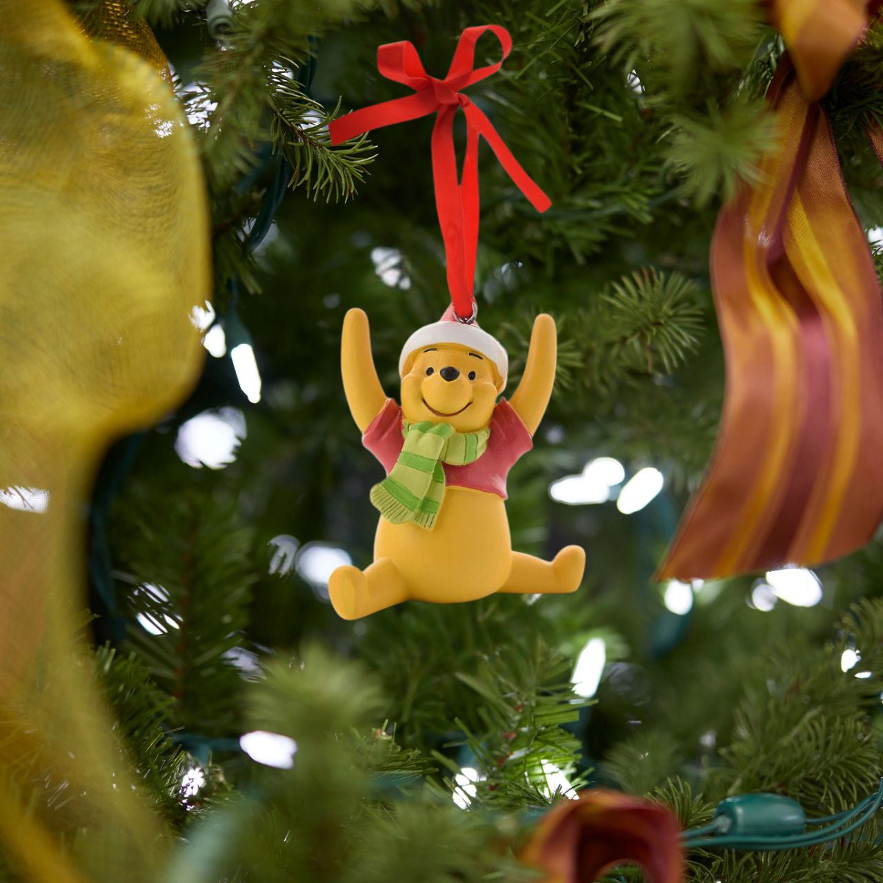 Bring some Disney magic to your Christmas tree with this adorable set of 4 Winnie the Pooh hanging decorations.