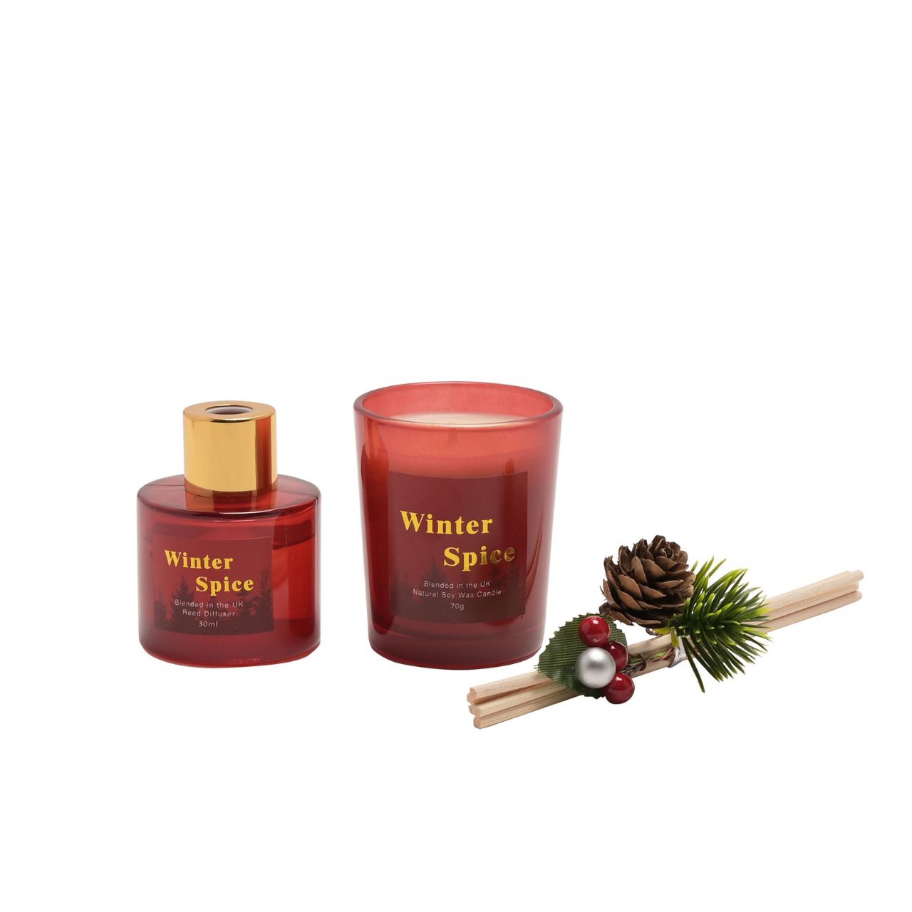 This alluring set emits its Winter Spice fragrance for hours on end throughout the Christmas period.
