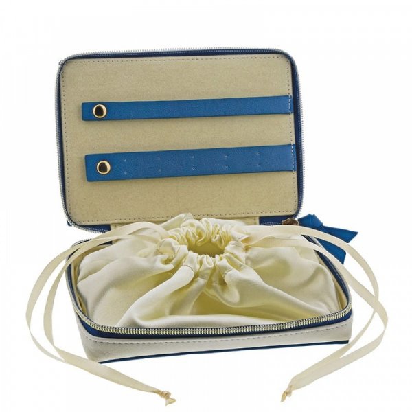Alice in Wonderland Jewellery Case  This beautiful range of ladies' accessories showcases a bold but feminine design that's sure to be appealing to any Disney lover. 