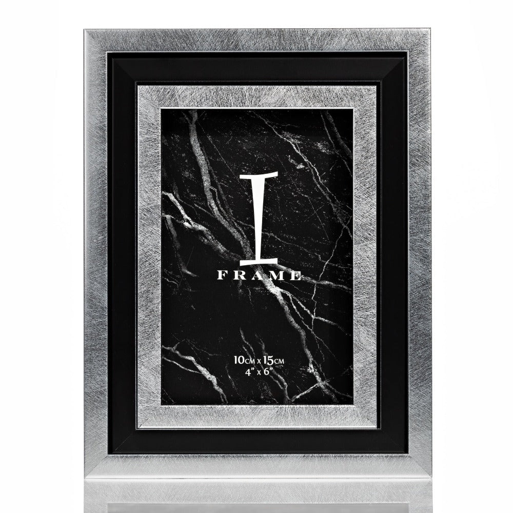 Set of 3 Black and Silver Stackable Frames  Three striking black and silver stackable frames to show off your favourite photos.  The set features 6" x 8", 5" x 7" and 4" x 6" aperture frames for your favourite photograph in contrasting black and silver designs.