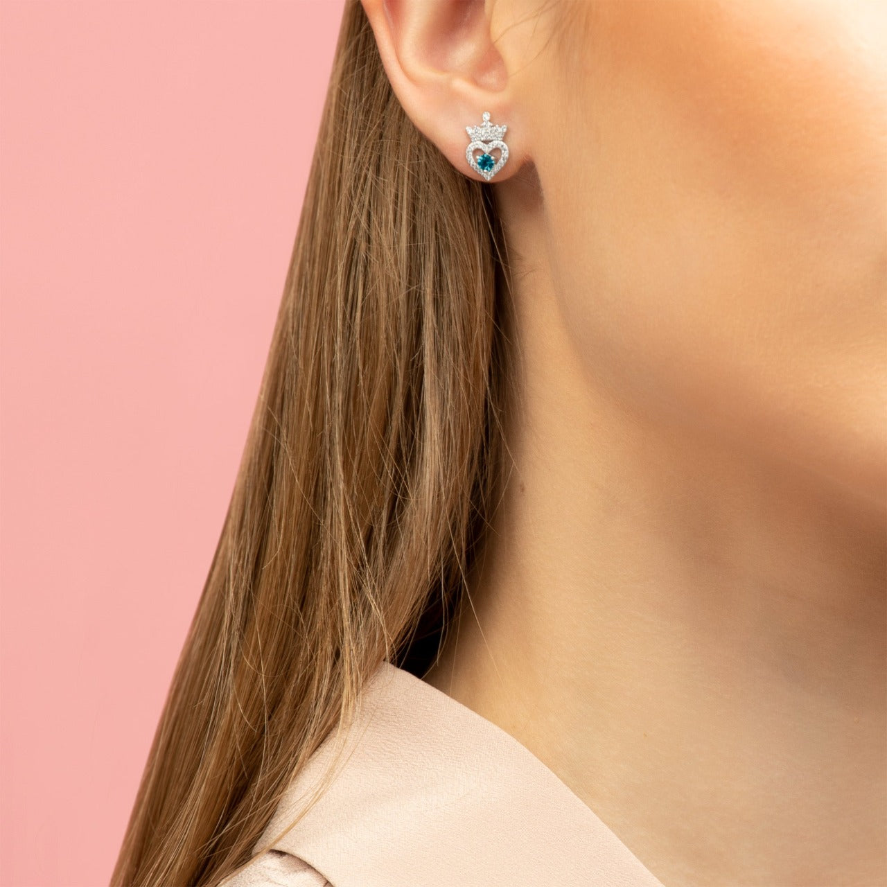 Disney Princess Sterling Silver Birthstone Crown Earrings – March  Beautiful silver Birthstone princess crown earrings with CZ crystals adding a feminine touch to the Disney classic piece of Jewellery.  Trendy and fashionable design, the Disney princess sterling silver earrings add a chic, fun touch to any outfit. the perfect gift for any Disney Princess fan.