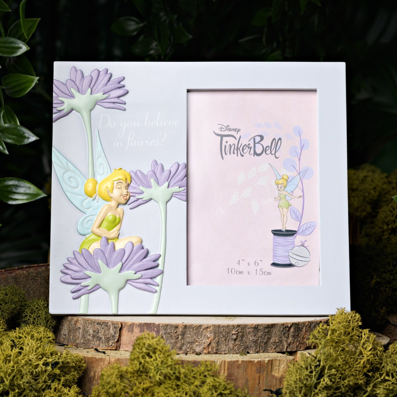Disney Tinkerbell Photo Frame 4" x 6"  Sprinkle some Disney fairy dust over your home with this DO YOU BELIEVE IN FAIRIES? Tinkerbell 3D relief resin photo frame with a 4" x 6" aperture.