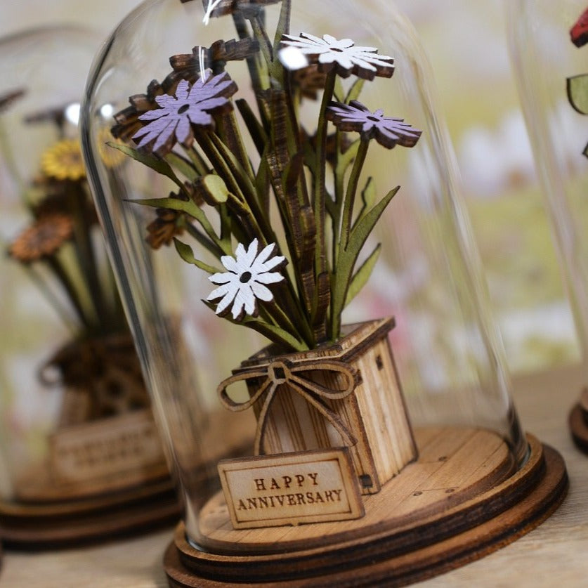 Happy Anniversary Flower Figurine  Celebrate an anniversary with this beautiful floral gift. 