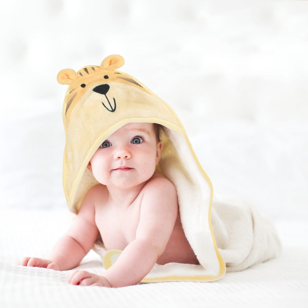 Izzy and Oliver Baby Collection Tiger Hooded Towel  Made with 100% cotton. this Tiger Hooded Towel is sure to make bath time fun. All features on this cute Tiger's face have been embroidered for safety. Suitable from 0m+. Machine washable, Cool dry. 
