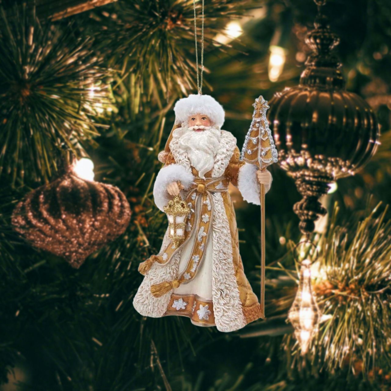 Kurt S Adler surprises Christmas lovers all over the world with thousands of new innovative items each year. They specialises in beautifully detailed Christmas Ornaments and holiday seasonal decor. The catchy collections are contemporary, attractive and of high quality. Create beautiful holiday memories to treasures for generations to come. Makes the perfect Gift for family and friends