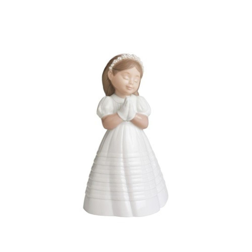 Nao Lladro My First Communion  Sculptor: Begoña Jauregui  Dims: 14 x 8 cm  Handmade and hand painted by the Valencia Artisans