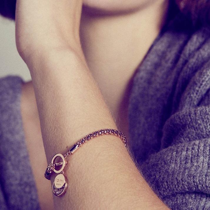 Romi Rose Gold Popcorn Chain Bracelet  Simple and understated this collection has a contemporary and sleek look that will allow you to accessorise with any outfit.